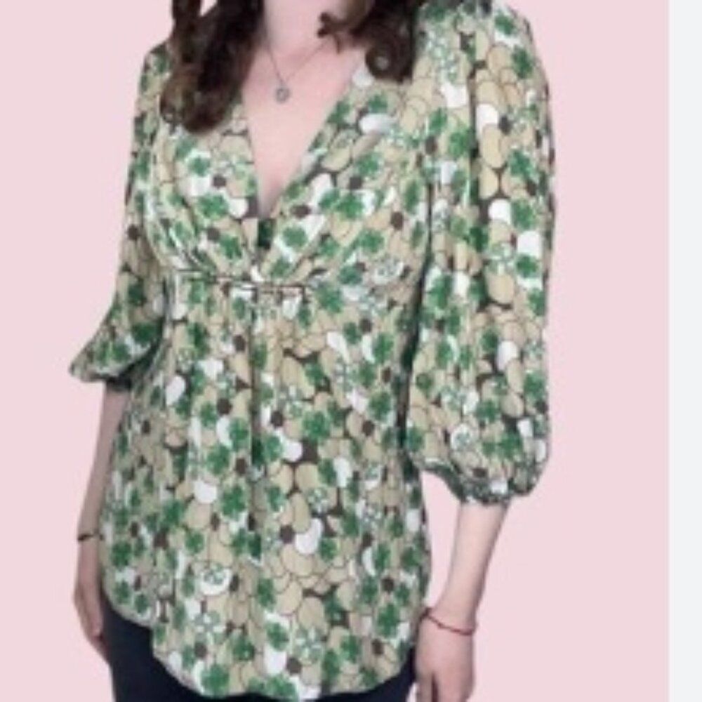 Like New! Studio M 100% Silk Blouse Tan/Green Flower Print Bubble Sleeve LP